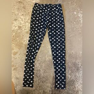 LuLaRoe Black and White Patterned leggings. O/S.